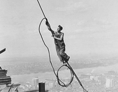 got grit Builders-in-New-York-at-Insane-Heights-12-634x500.jpg.pagespeed.ic.-16ueDajTa